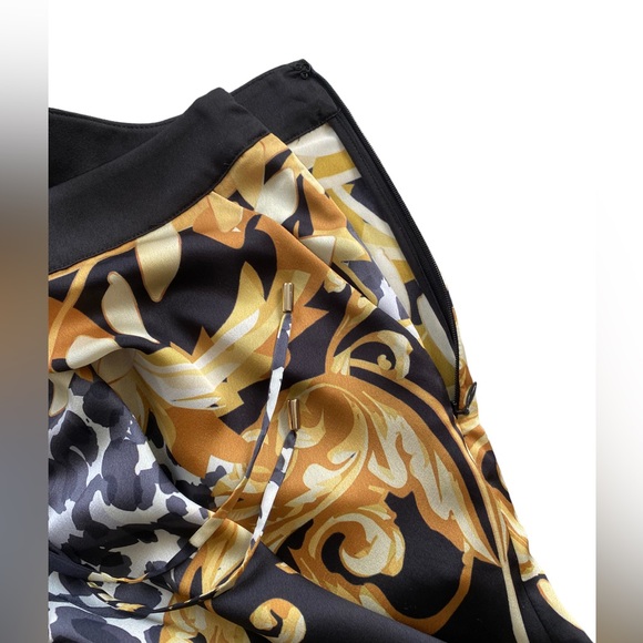 Black Gold Patterned High Waist Silky Pants - Size M - Picture 5 of 7